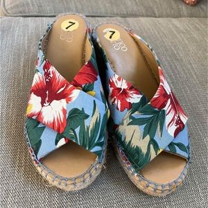 Franco Sarto wedge heels